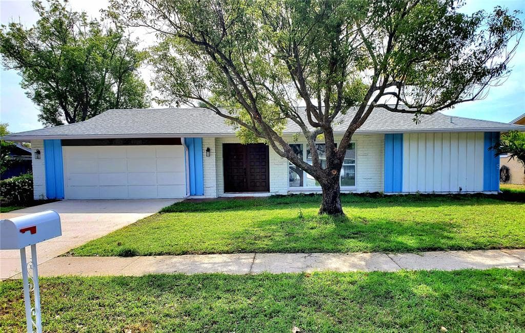 835 ANCHORAGE LANE PALM HARBOR, FL 34685