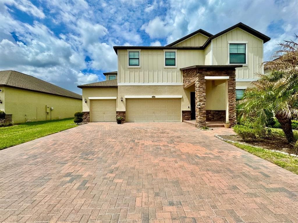 2854 HILLIARD DRIVE WESLEY CHAPEL, FL 33543
