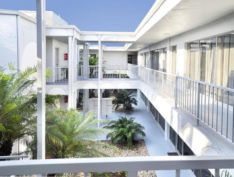 1200 N CENTRAL AVENUE UNIT 209B KISSIMMEE, FL 34741
