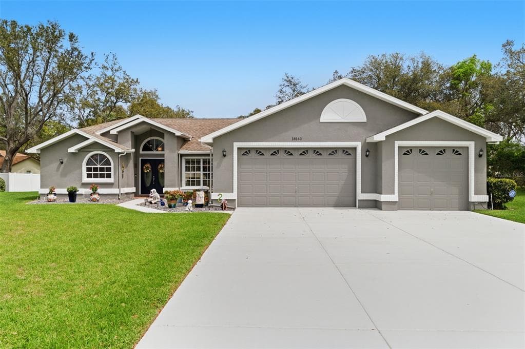18143 WINDING OAKS BOULEVARD HUDSON, FL 34667