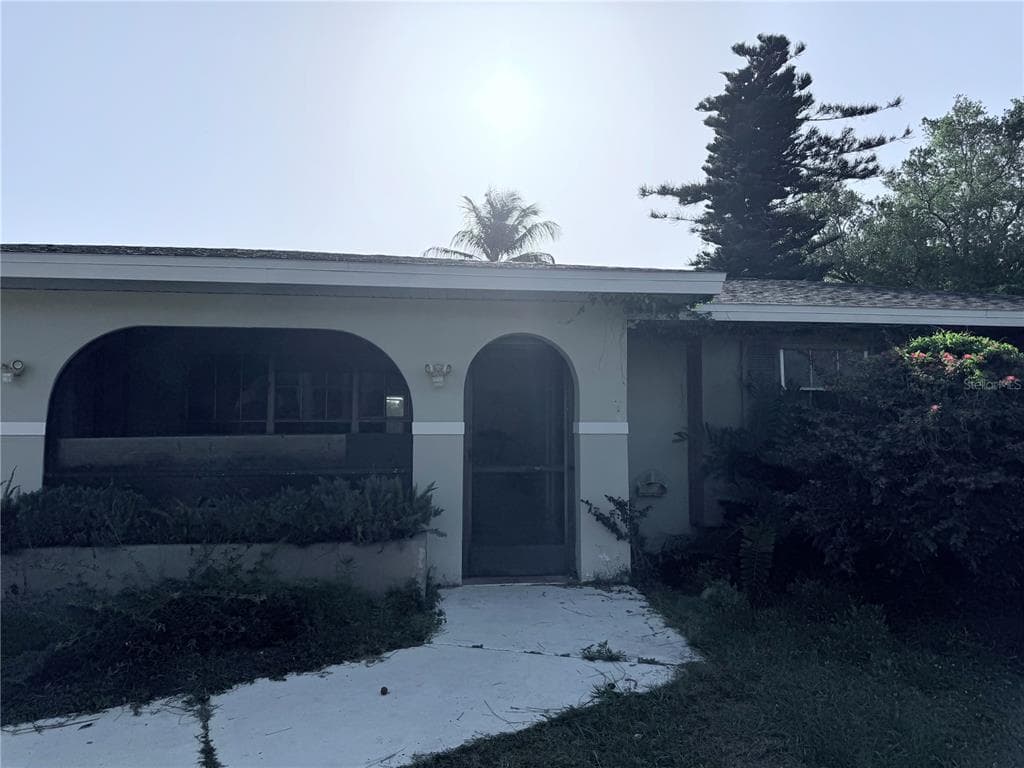 4104 MUNSON STREET PORT CHARLOTTE, FL 33948