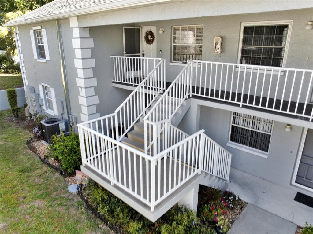 12133 SPARTAN WAY UNIT 204 HUDSON, FL 34667