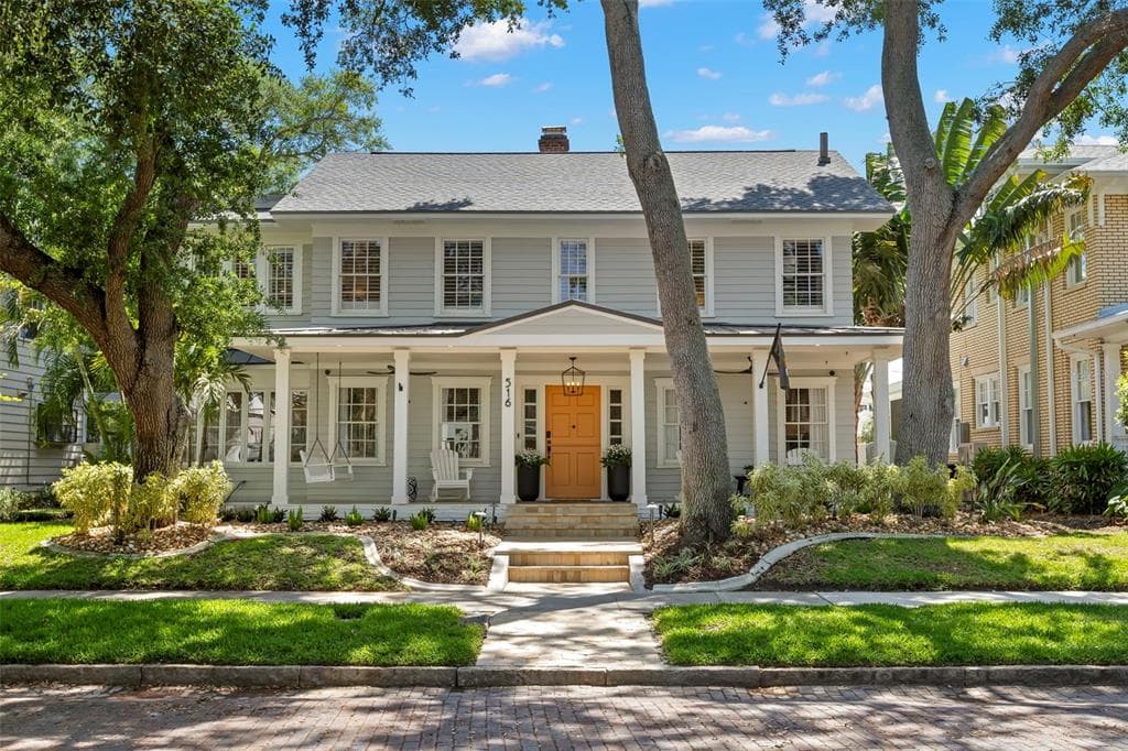 516 17TH AVENUE NE ST PETERSBURG, FL 33704
