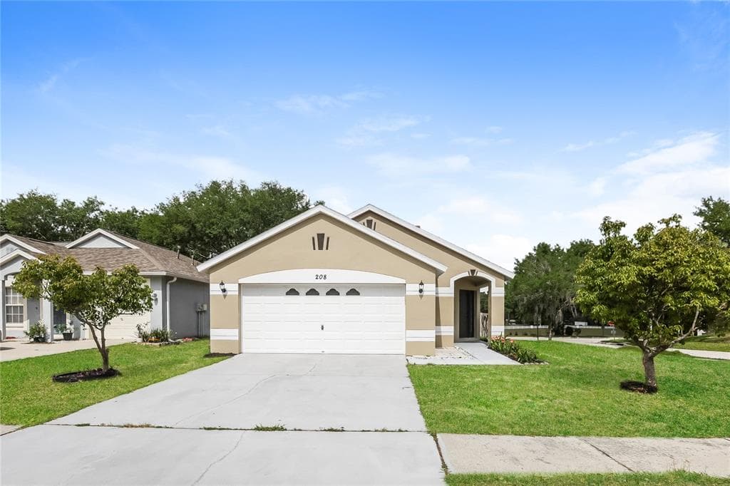 208 SUMMER SAILS DRIVE VALRICO, FL 33594