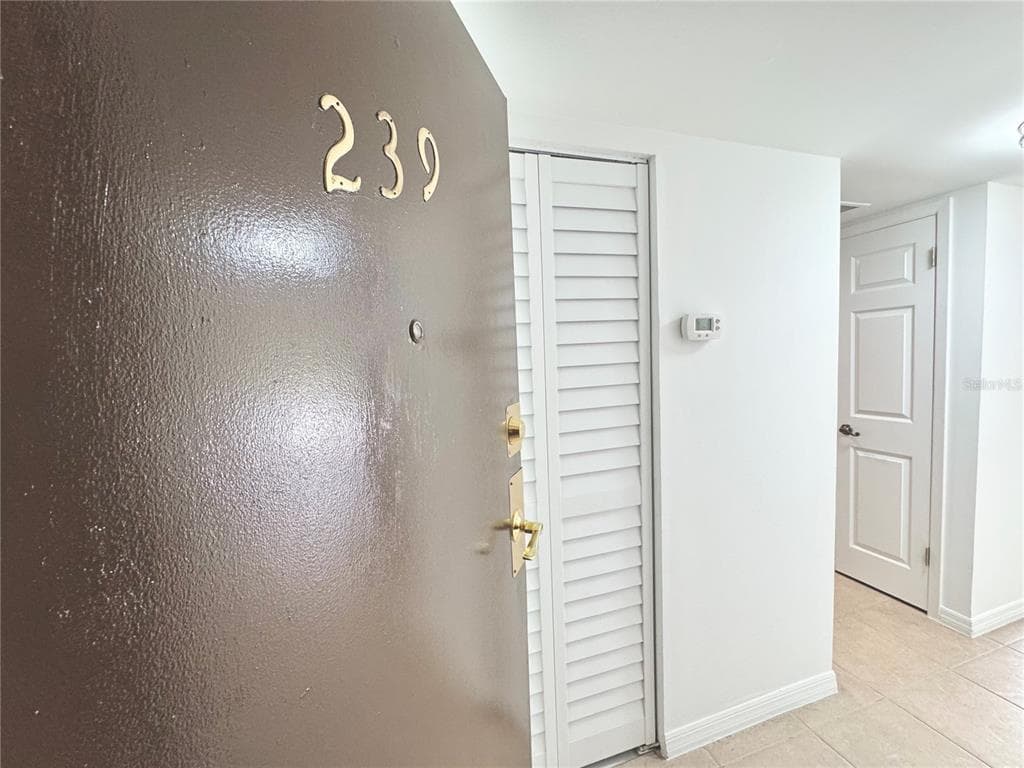 5820 N CHURCH AVENUE UNIT 239 TAMPA, FL 33614