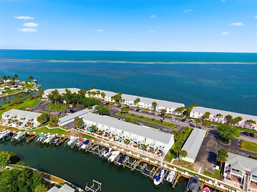 4751 COQUINA KEY DRIVE SE ST PETERSBURG, FL 33705