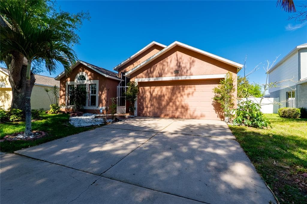 12919 KINGS LAKE DRIVE GIBSONTON, FL 33534