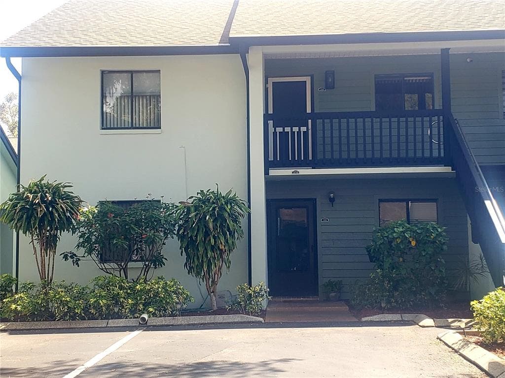 3710 GREENERY COURT UNIT 110 TAMPA, FL 33618