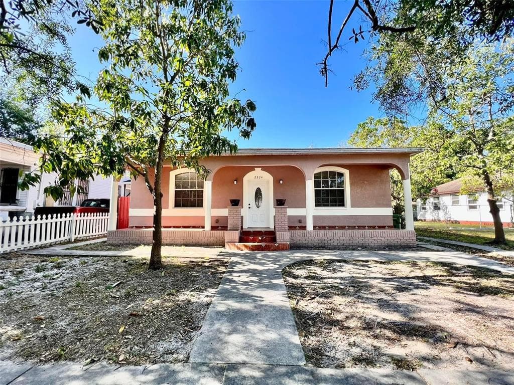 2324 W PALMETTO STREET TAMPA, FL 33607