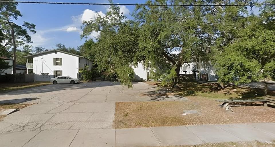 1508 E 127TH AVENUE UNIT B TAMPA, FL 33612