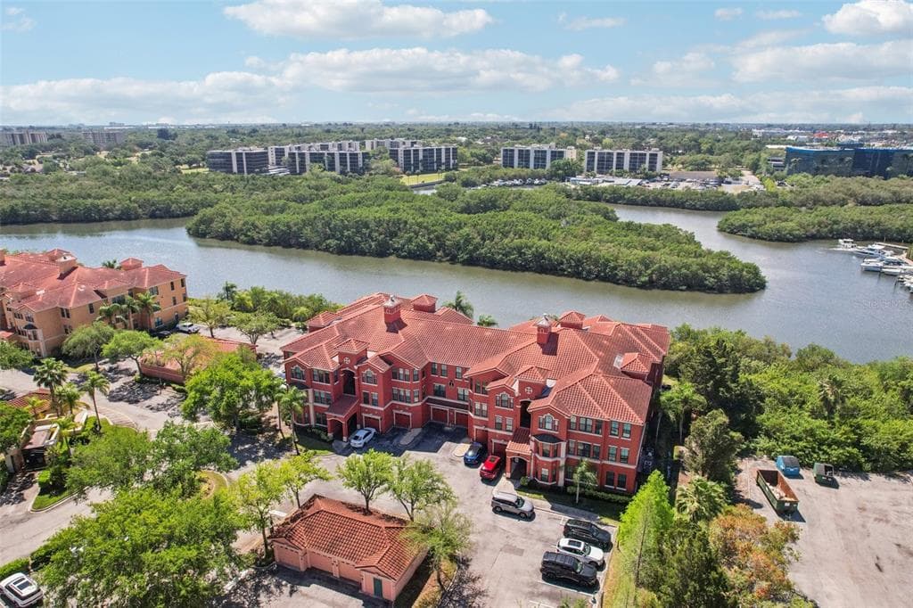 2713 VIA MURANO UNIT 233 CLEARWATER, FL 33764