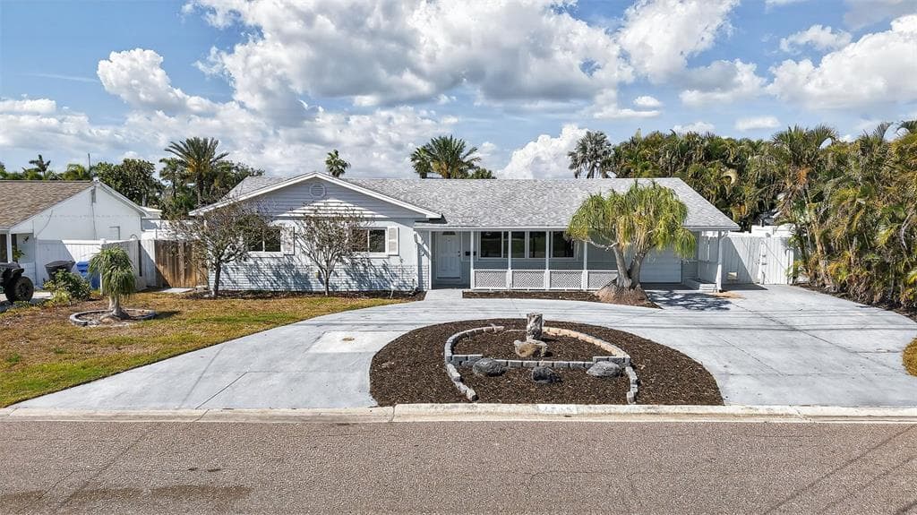 7919 CAUSEWAY BOULEVARD S ST PETERSBURG, FL 33707