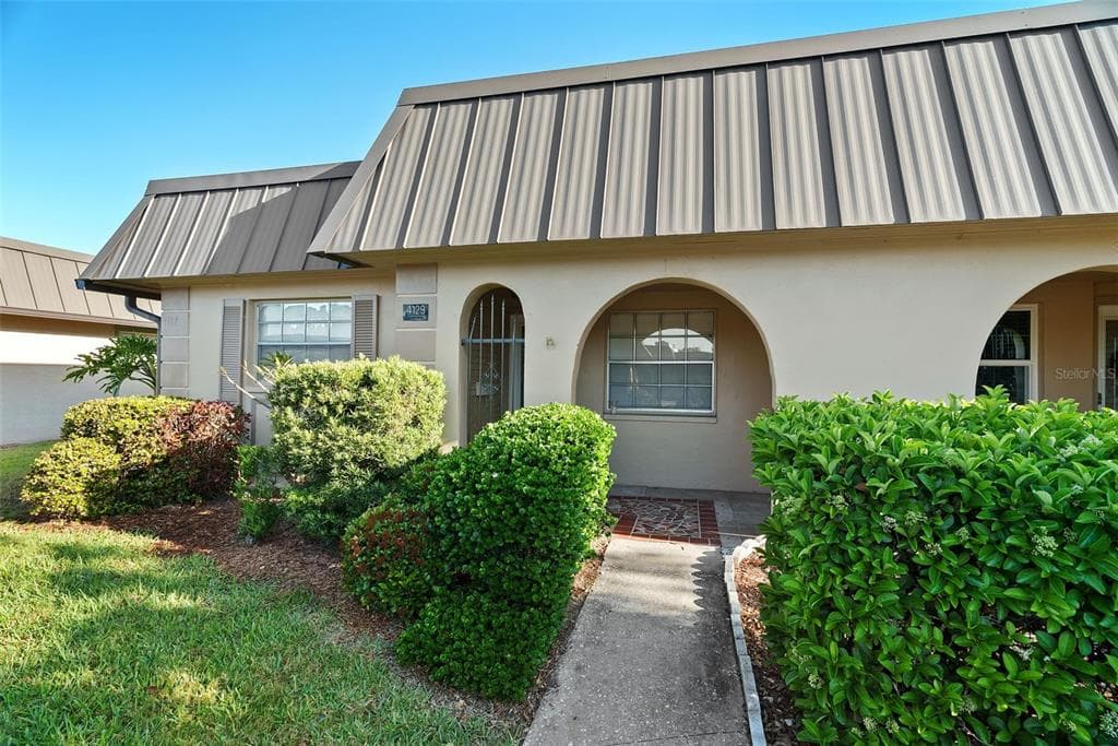 4129 STRATFORD DRIVE UNIT 4129 NEW PORT RICHEY, FL 34652