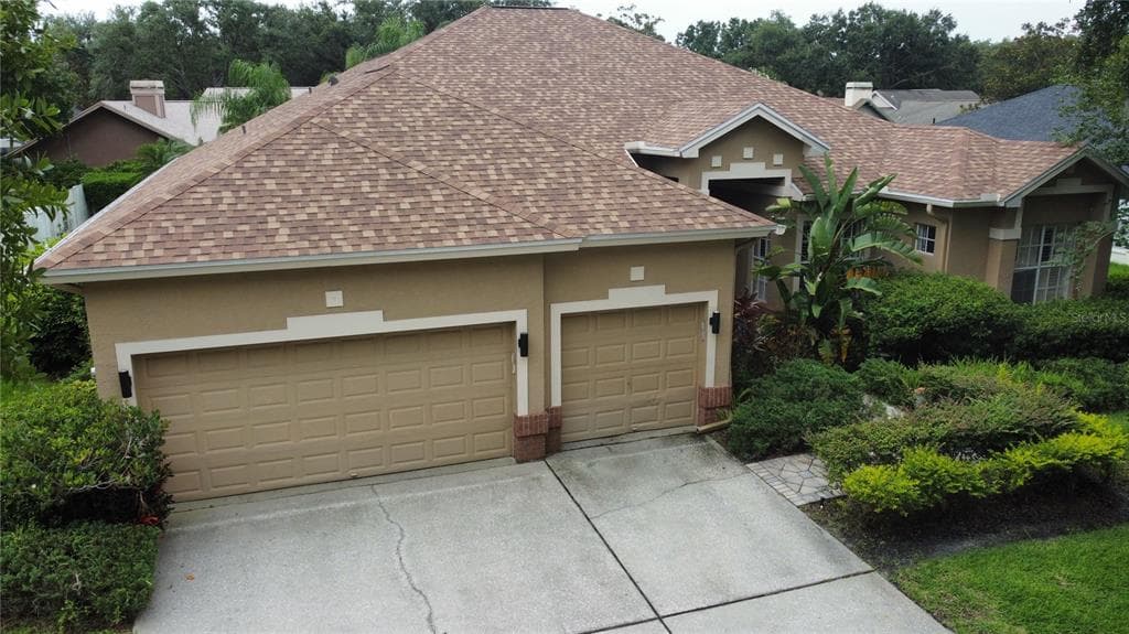 8731 TANTALLON CIRCLE TAMPA, FL 33647