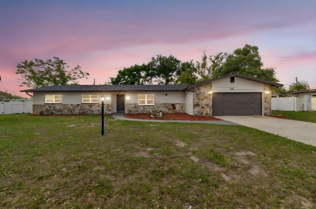 615 ROYAL CREST DRIVE BRANDON, FL 33511