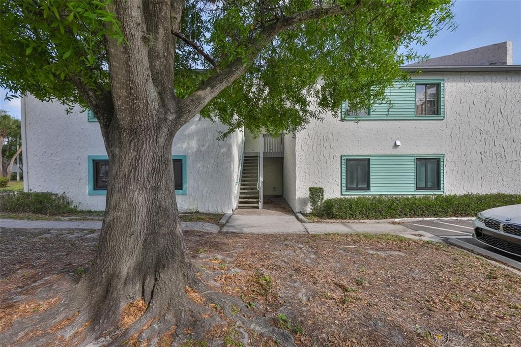 11502 7TH LANE N UNIT 1401 ST PETERSBURG, FL 33716