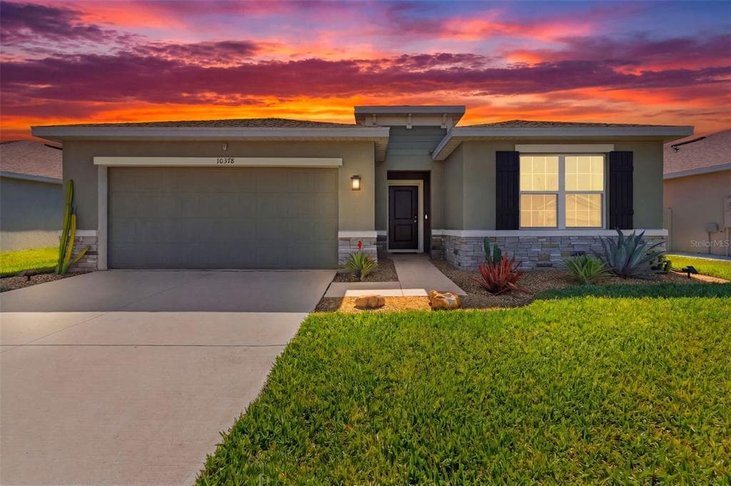 10378 GLIDING EAGLE WAY LAND O LAKES, FL 34638