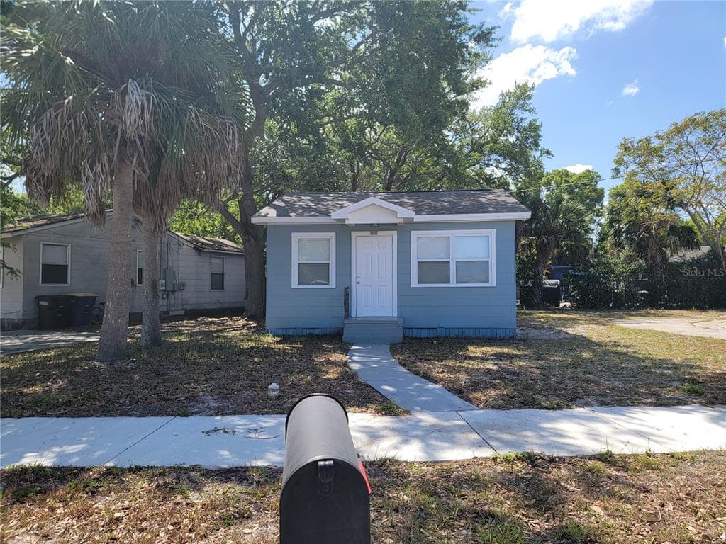 601 MCLENNAN ST CLEARWATER, FL 33756