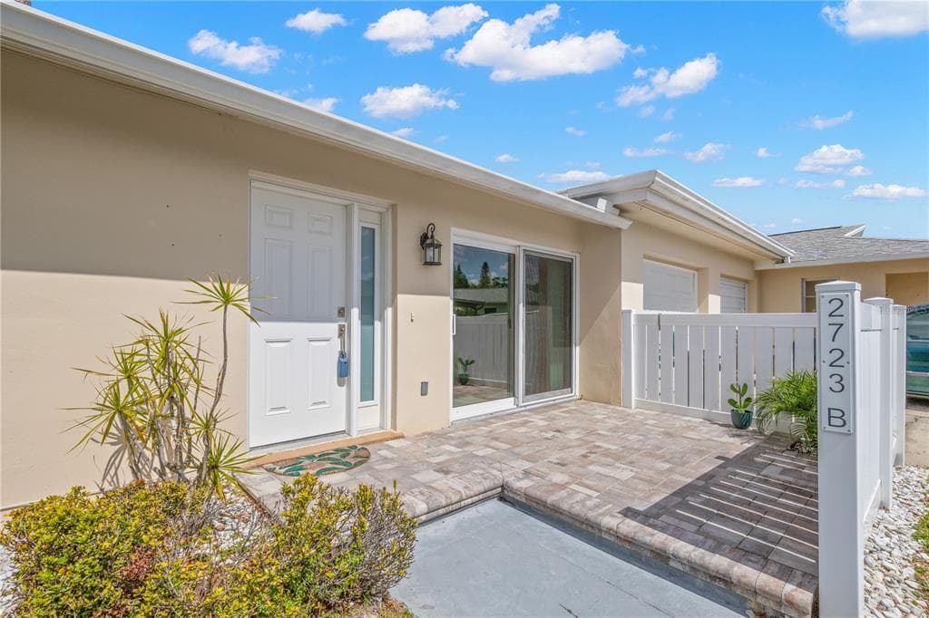 2723 SHERBROOKE LANE UNIT B PALM HARBOR, FL 34684