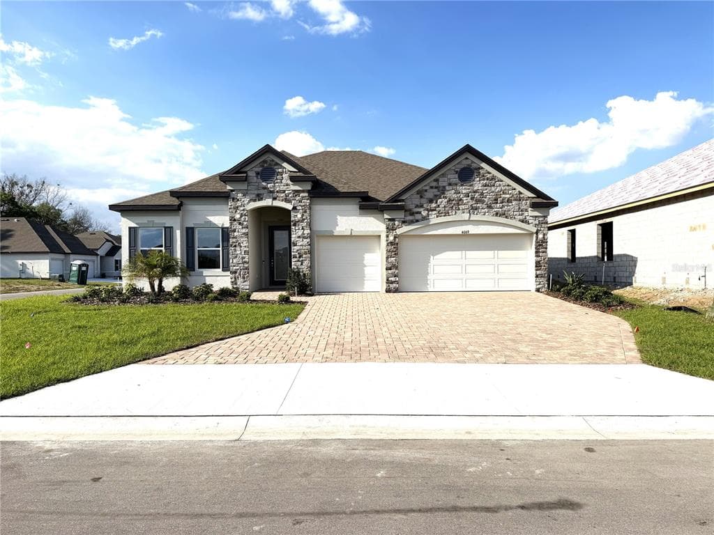 4069 MAGGIE LOOP LAKELAND, FL 33813