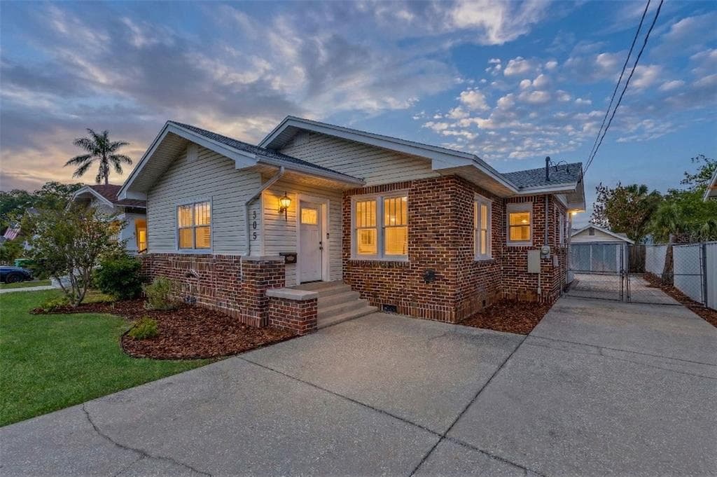 305 W FRIERSON AVENUE TAMPA, FL 33603