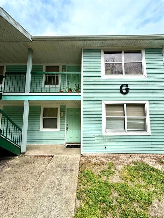 5024 TERRACE PALMS CIRCLE UNIT 101 TAMPA, FL 33617