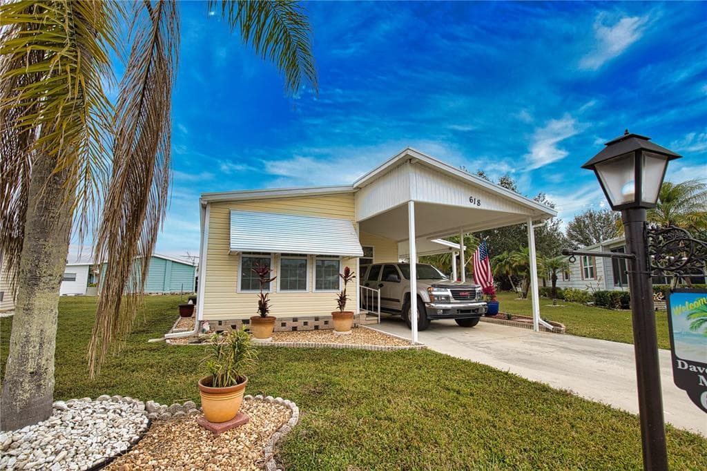 618 IGLESIA DRIVE NORTH PORT, FL 34287