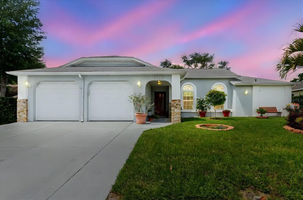 8112 GOLDEN BEAR LOOP PORT RICHEY, FL 34668