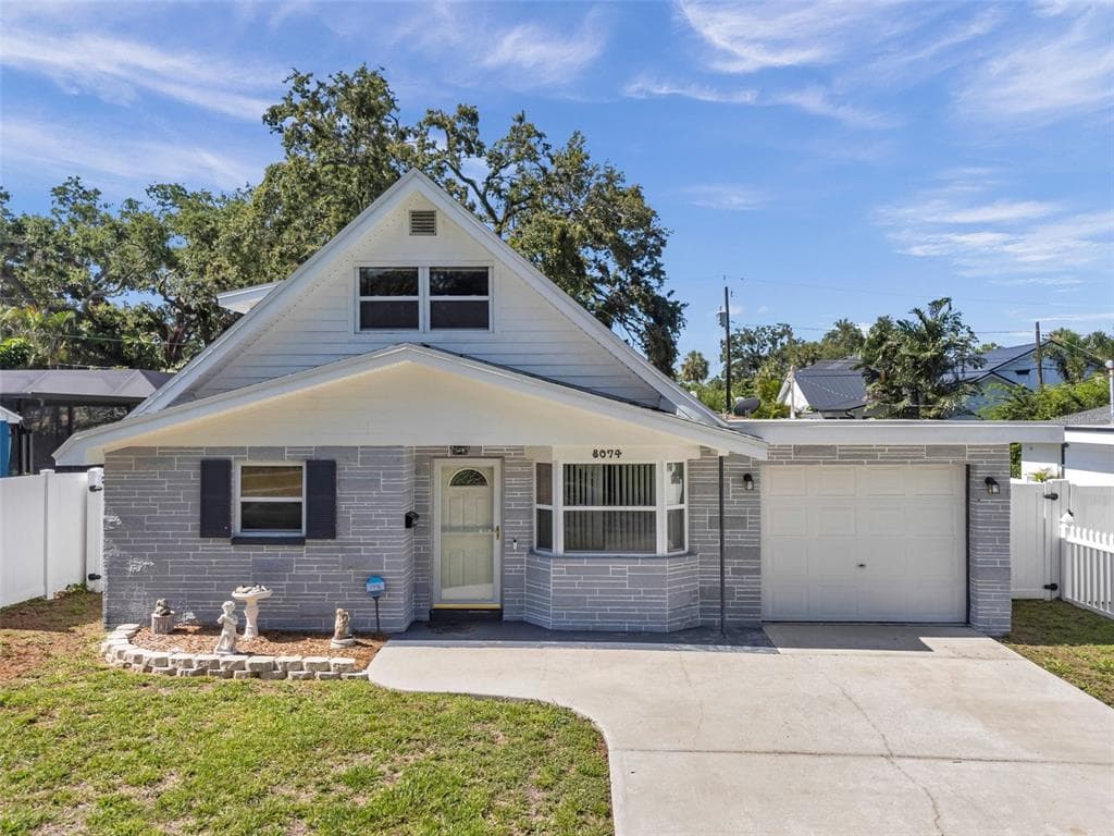 8074 37TH AVENUE N ST PETERSBURG, FL 33710