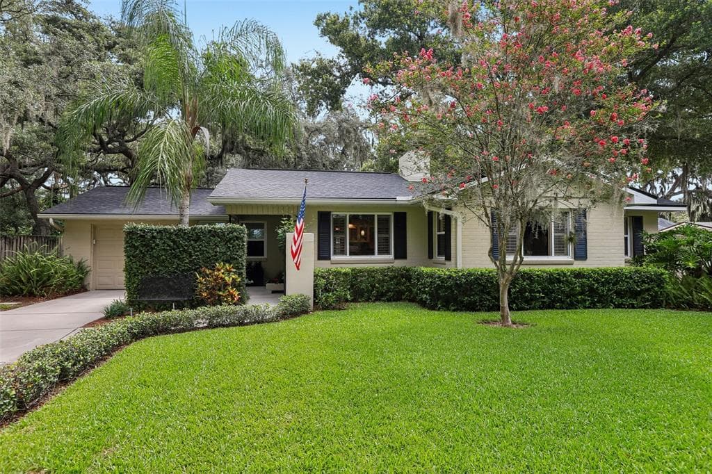 204 S BURLINGAME AVENUE TEMPLE TERRACE, FL 33617