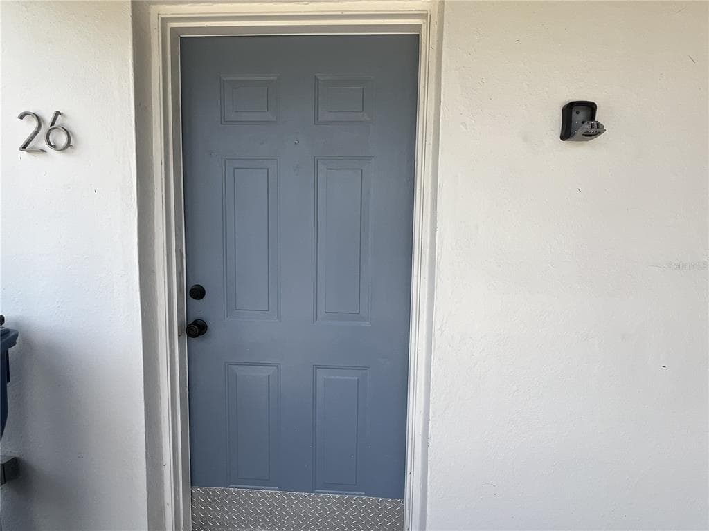 24 LYNN WAY UNIT A MADEIRA BEACH, FL 33708