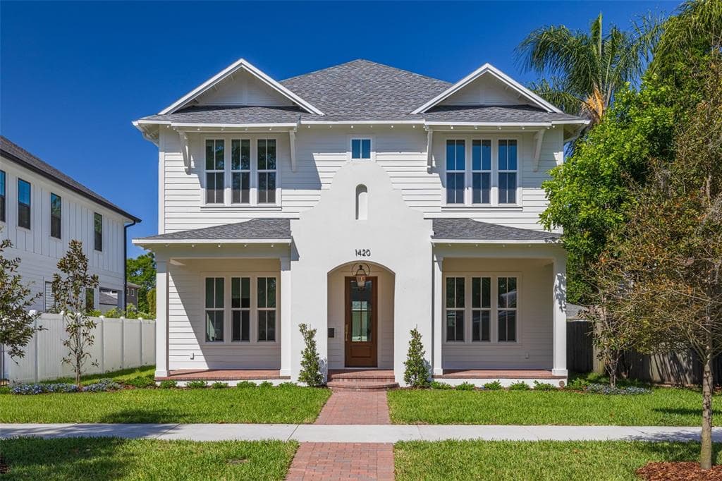 1420 14TH STREET N ST PETERSBURG, FL 33704