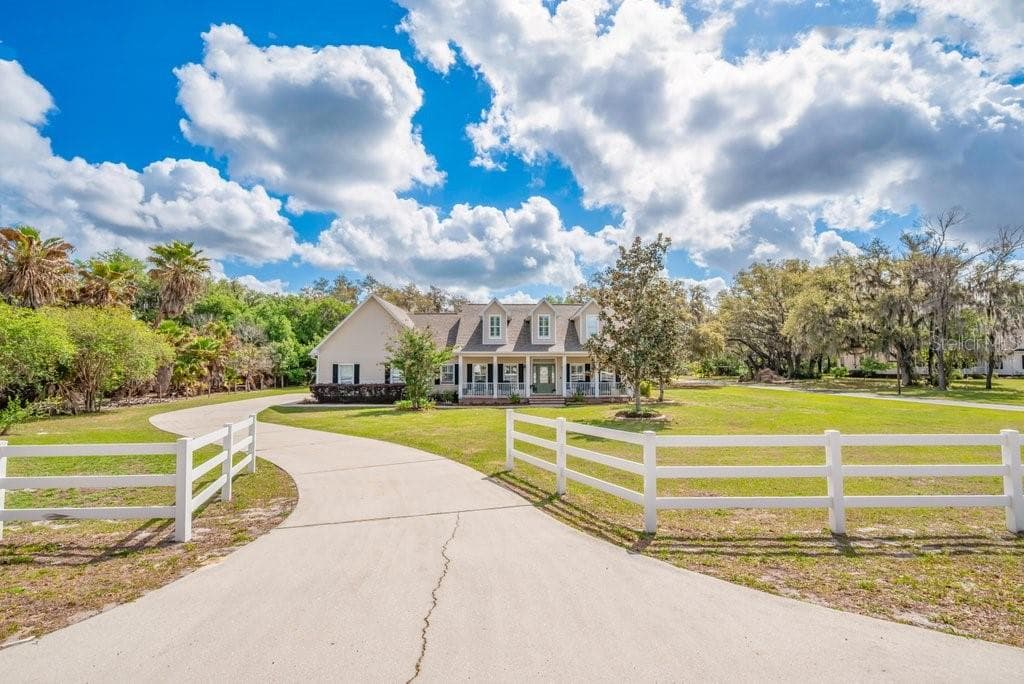3916 POWERLINE ROAD LITHIA, FL 33547