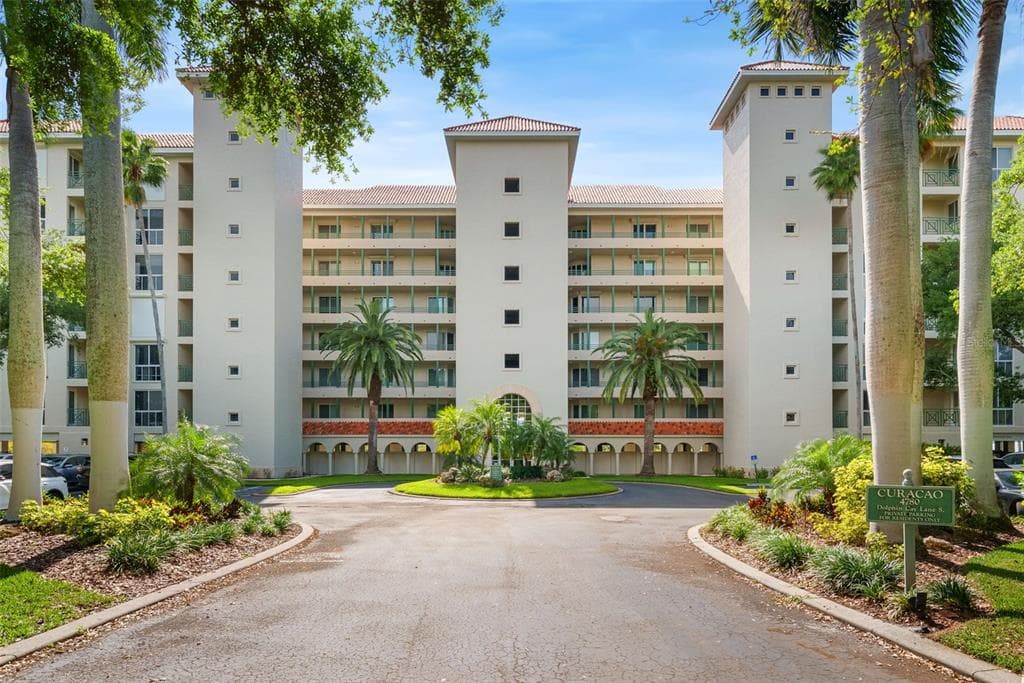 4780 DOLPHIN CAY LANE S UNIT 109 ST PETERSBURG, FL 33711