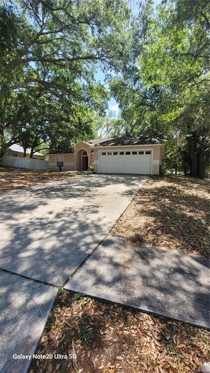 1346 RAIN FOREST LANE MINNEOLA, FL 34715