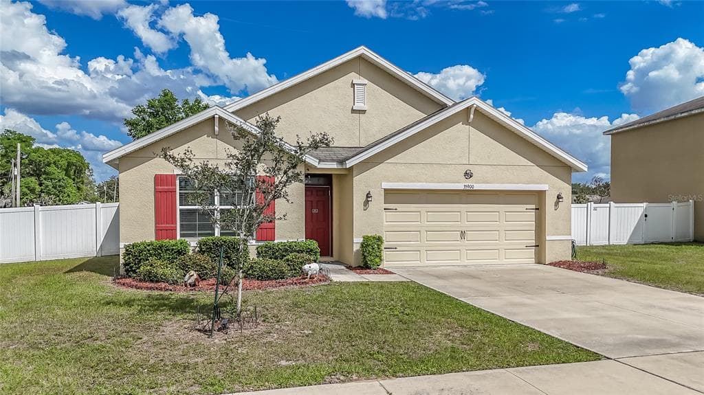 35900 HILLBROOK AVENUE ZEPHYRHILLS, FL 33541