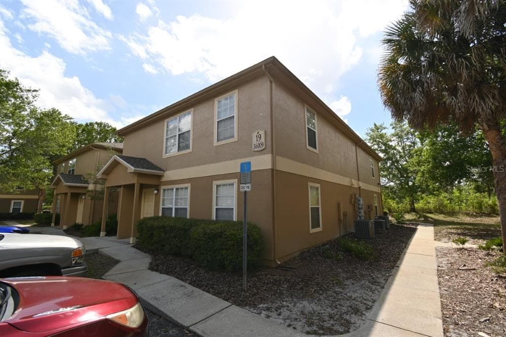 36009 DEER CREEK DRIVE UNIT 104 ZEPHYRHILLS, FL 33541