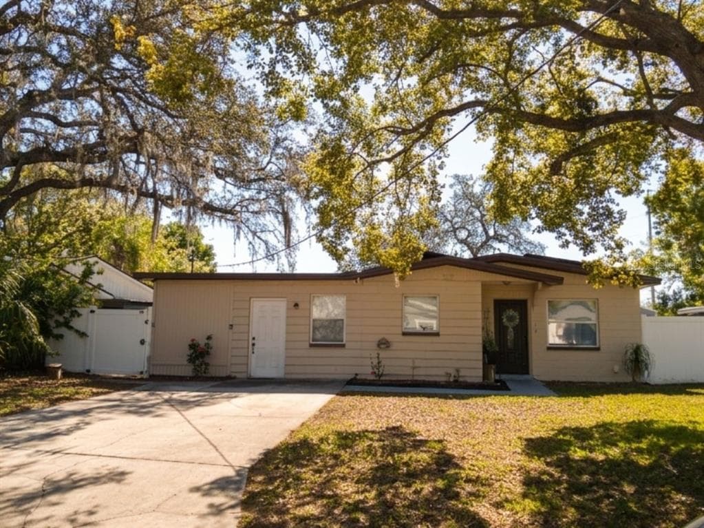 1707 MARVY AVENUE TAMPA, FL 33612