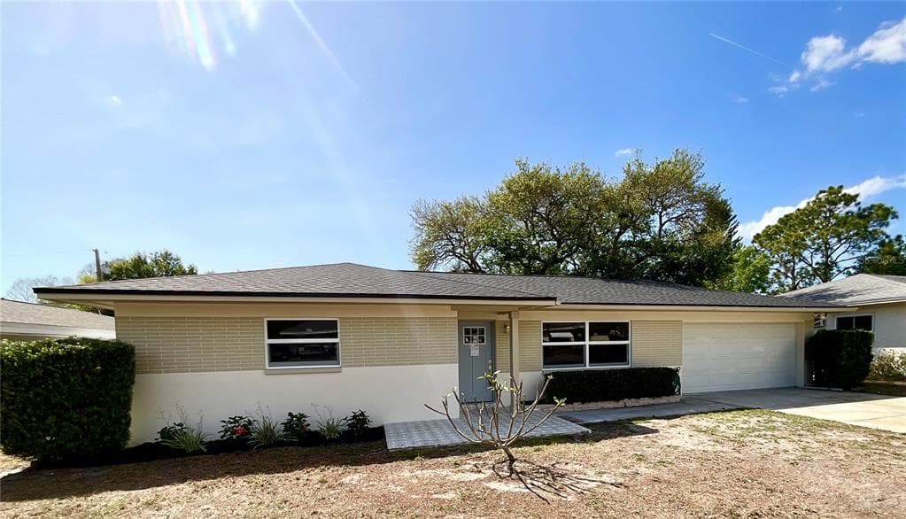 644 MANOR DRIVE W DUNEDIN, FL 34698