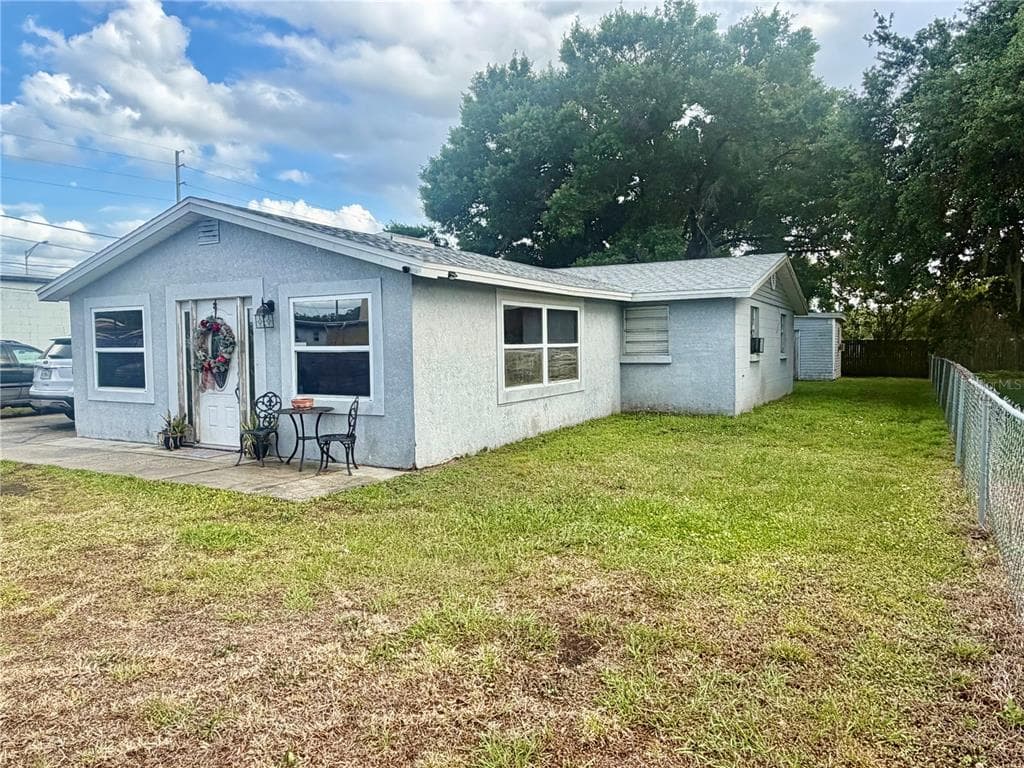 104 CAVALIER ROAD WINTER HAVEN, FL 33880