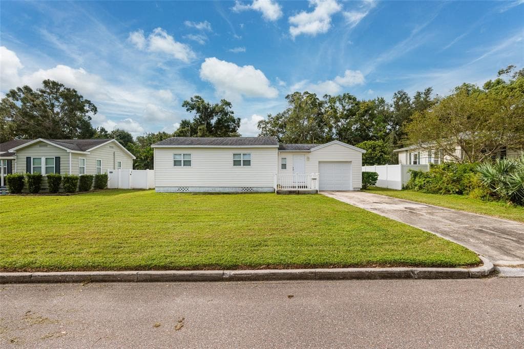 1044 46TH AVENUE N ST PETERSBURG, FL 33703