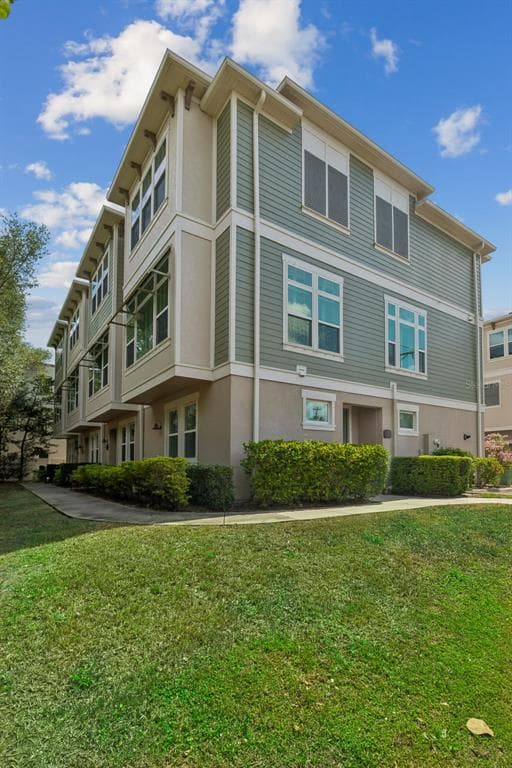 426 S LINCOLN AVENUE TAMPA, FL 33609