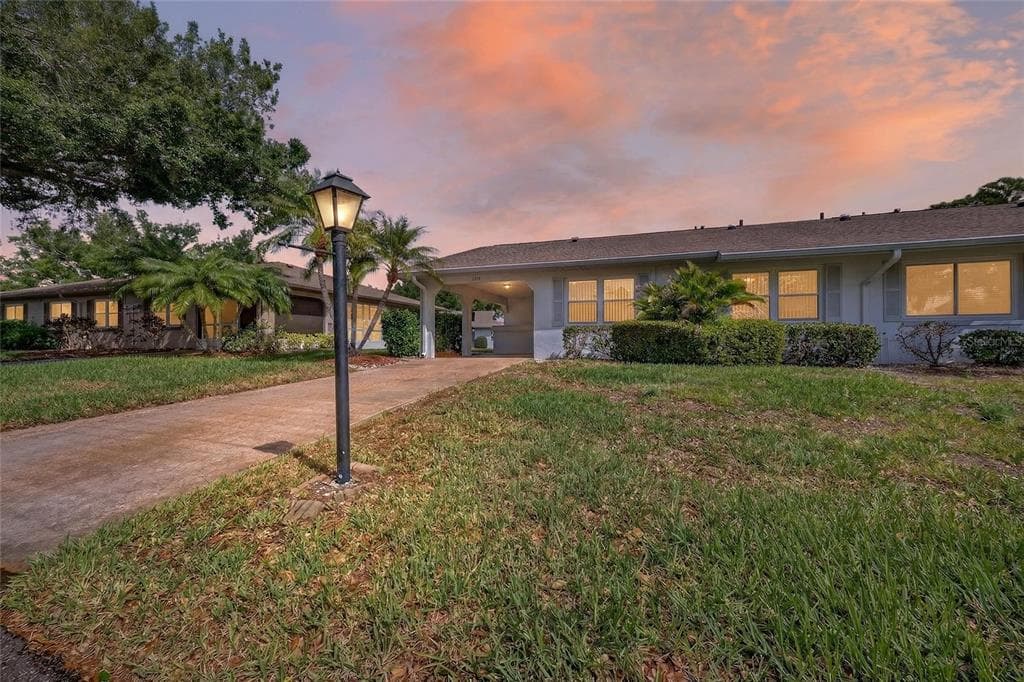 1203 HADDINGTON CIRCLE UNIT 0 SUN CITY CENTER, FL 33573