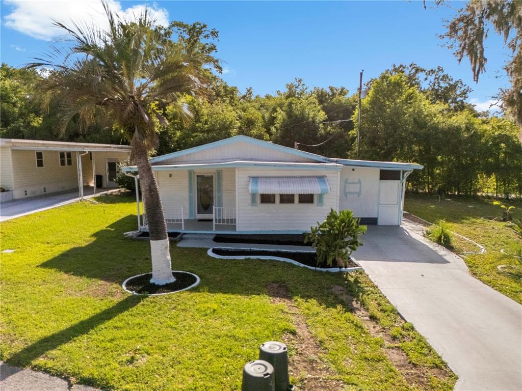 6123 RIDGEWOOD DRIVE