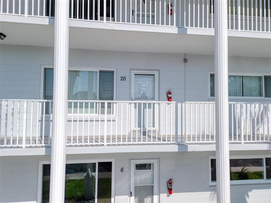 2450 CANADIAN WAY UNIT 26 CLEARWATER, FL 33763
