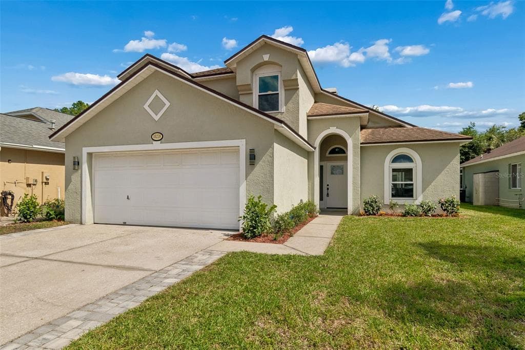 10218 CHARLESTON CORNER ROAD TAMPA, FL 33635