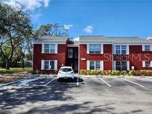 8212 11TH STREET N UNIT D ST PETERSBURG, FL 33702