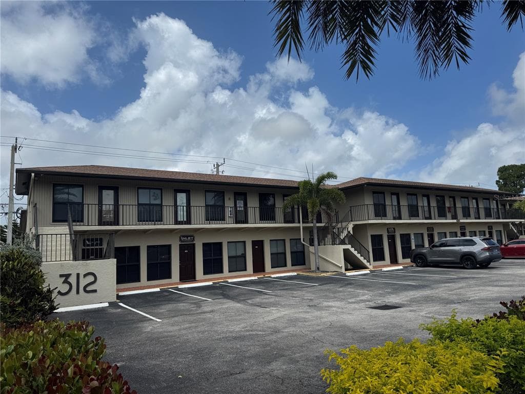 312 S OLD DIXIE HIGHWAY JUPITER, FL 33458
