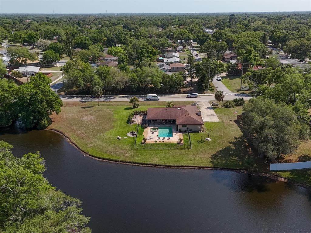 3927 DESOTO ROAD SARASOTA, FL 34235