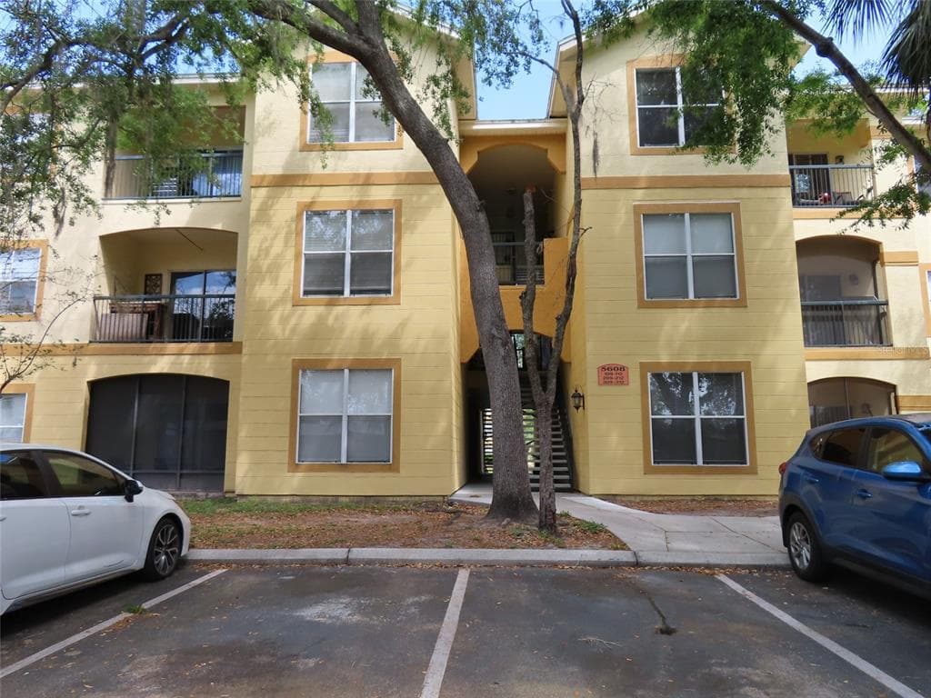 5608 PINNACLE HEIGHTS CIRCLE UNIT 109